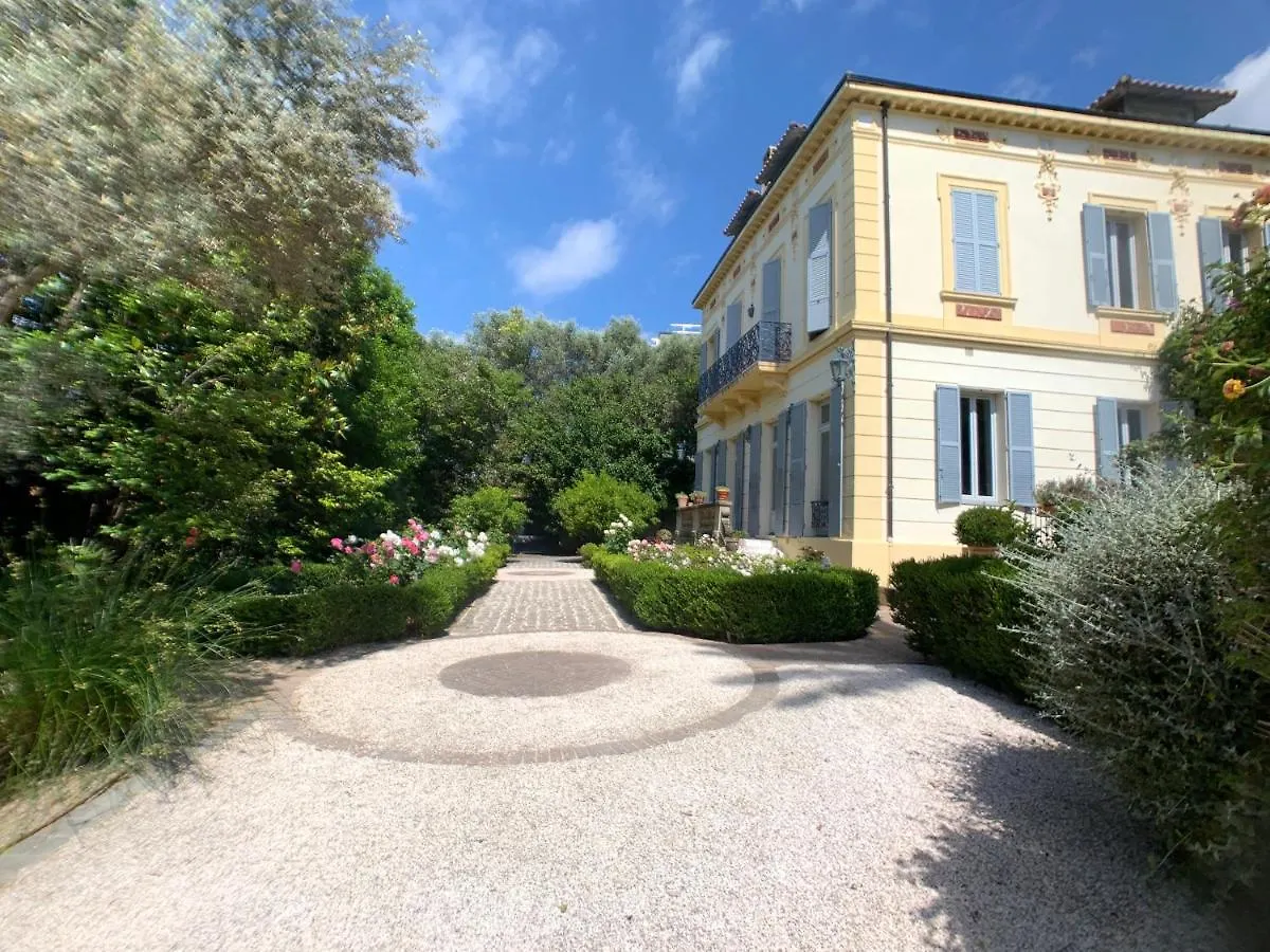 Villa Bret A Cannes